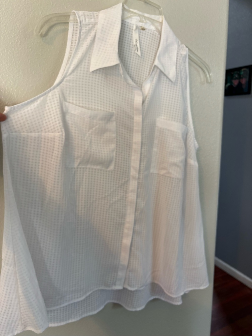 NY Collection Woman White Windowpane Plaid Sleeveless Button Up Top Size 2X - Picture 3 of 4